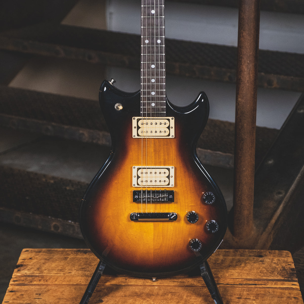 Westbury 1980's Deluxe Electric Guitar, Tobacco Burst With OHSC - Used