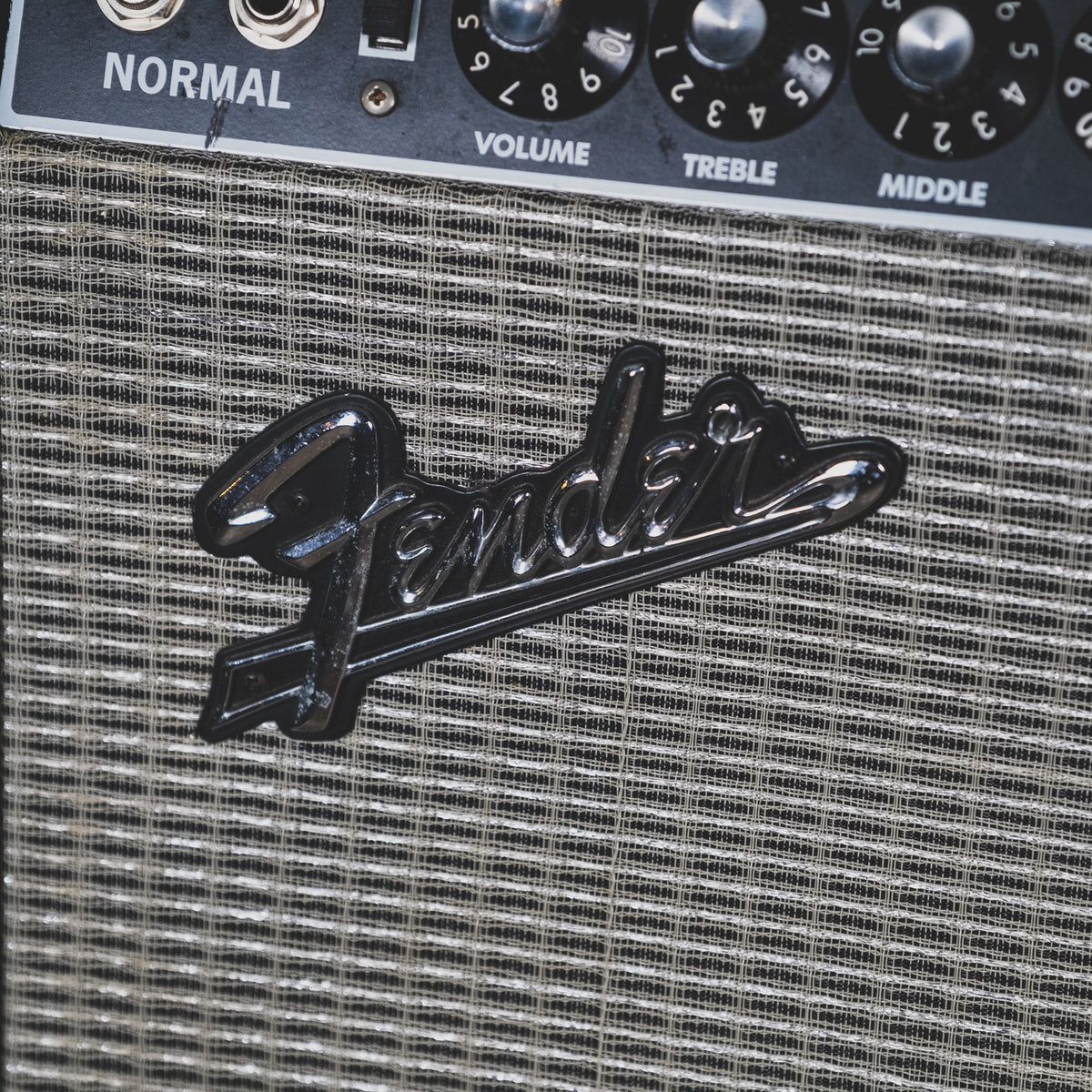 Fender 1999 '65 Twin Reverb Reissue Amplifier With Handwired Mod - Used