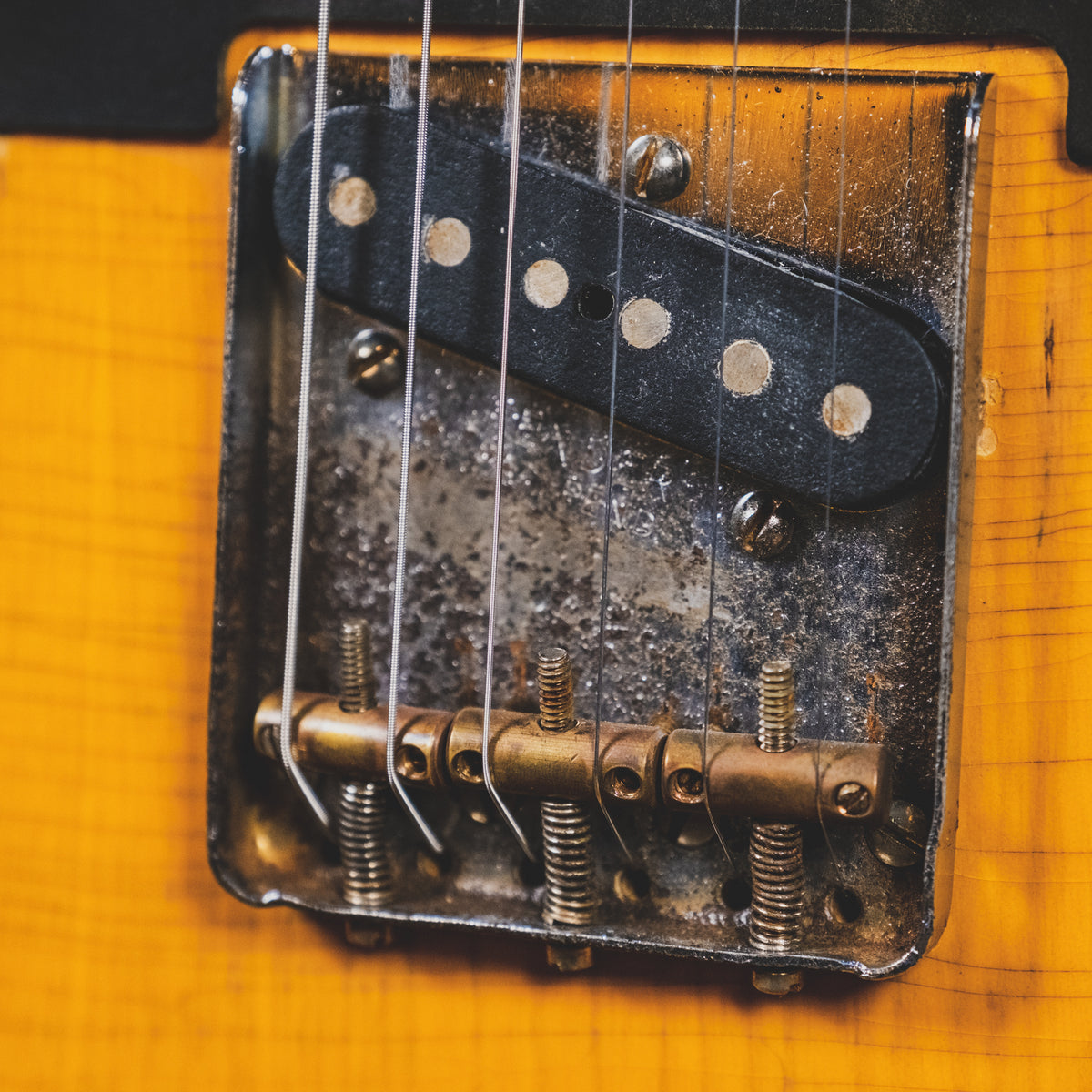1982 Fender AVRI '52 Telecaster, Butterscotch Blonde, Fullerton w/OHSC - Used