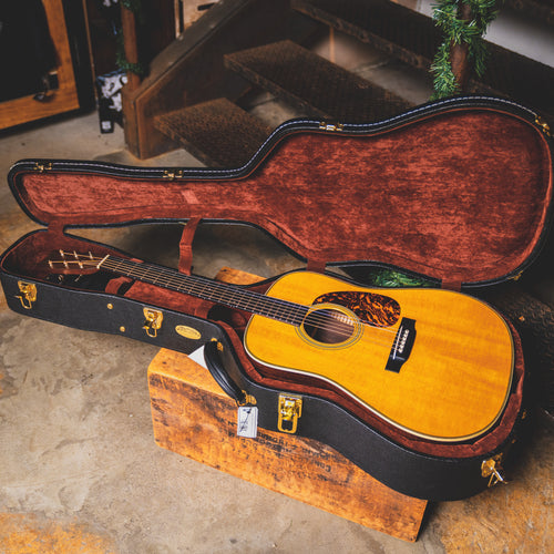 2013 Martin HD28V Spruce/Rosewood Acoustic Guitar w/OHSC - Used