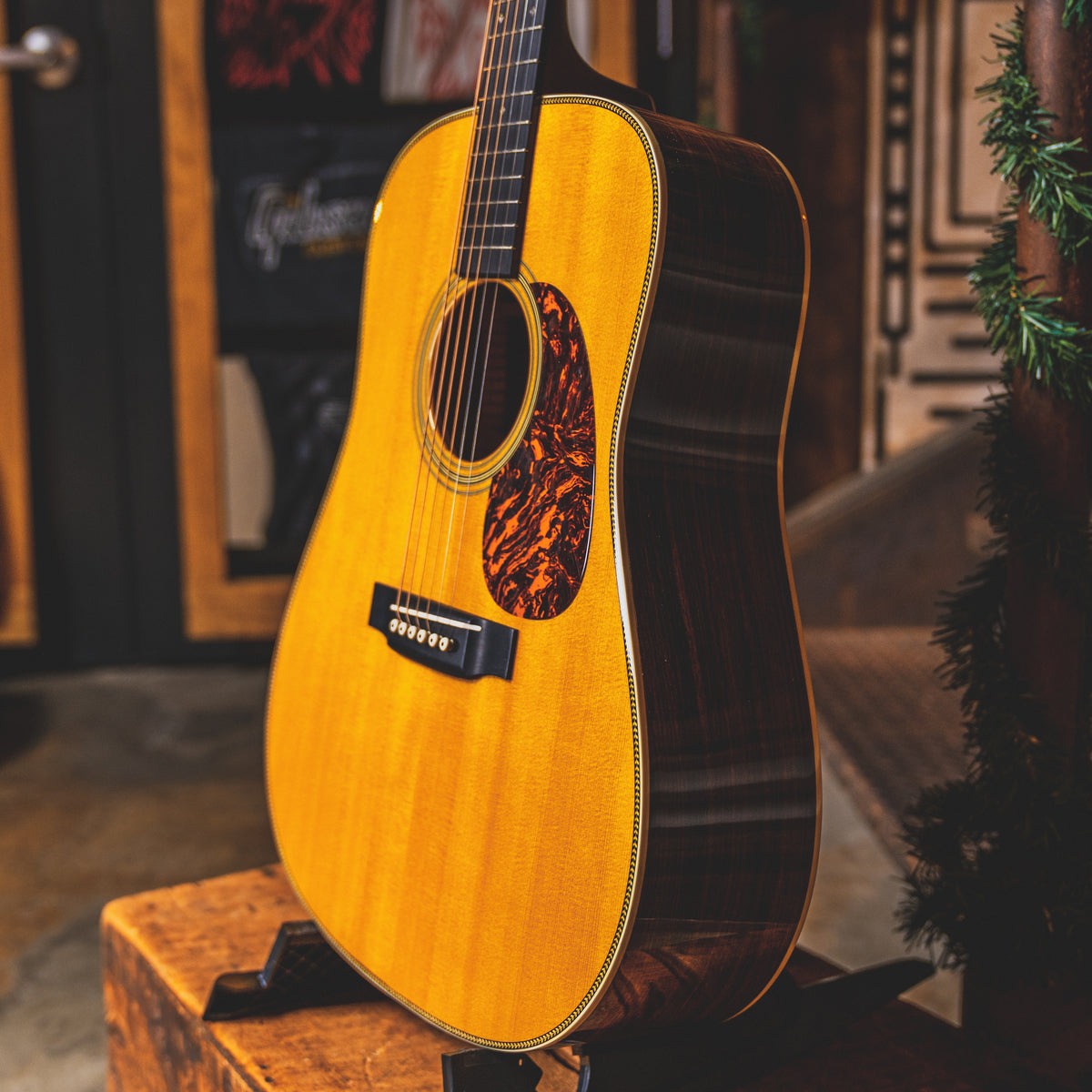 2013 Martin HD28V Spruce/Rosewood Acoustic Guitar w/OHSC - Used