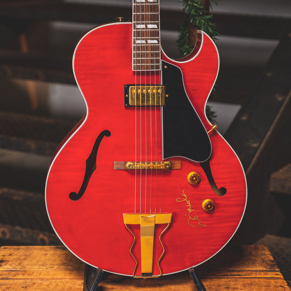1991 Gibson ES-165 Hollow Body, Autographed by Al Di Meola, Cherry w/OHSC - Used