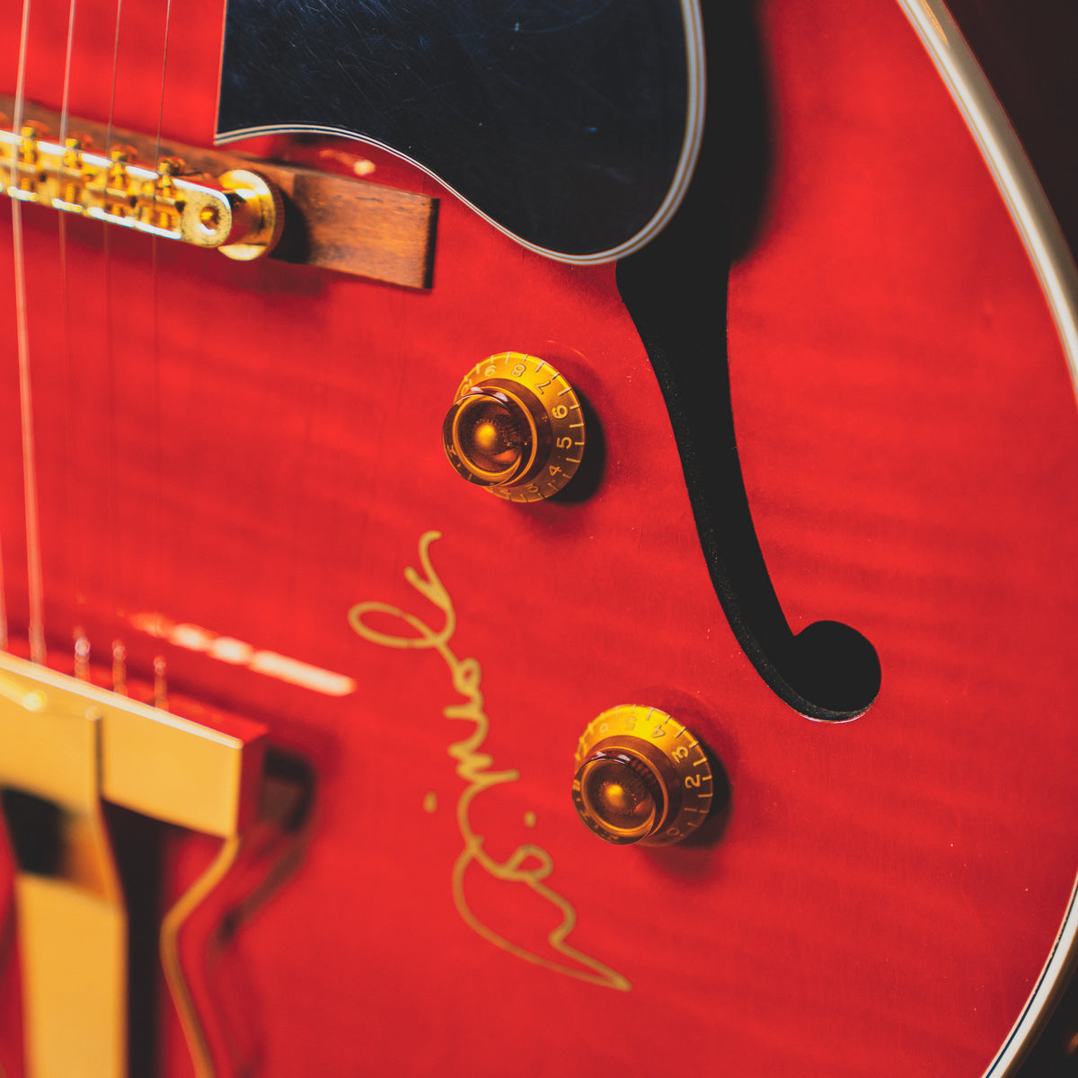 1991 Gibson ES-165 Hollow Body, Autographed by Al Di Meola, Cherry w/OHSC - Used