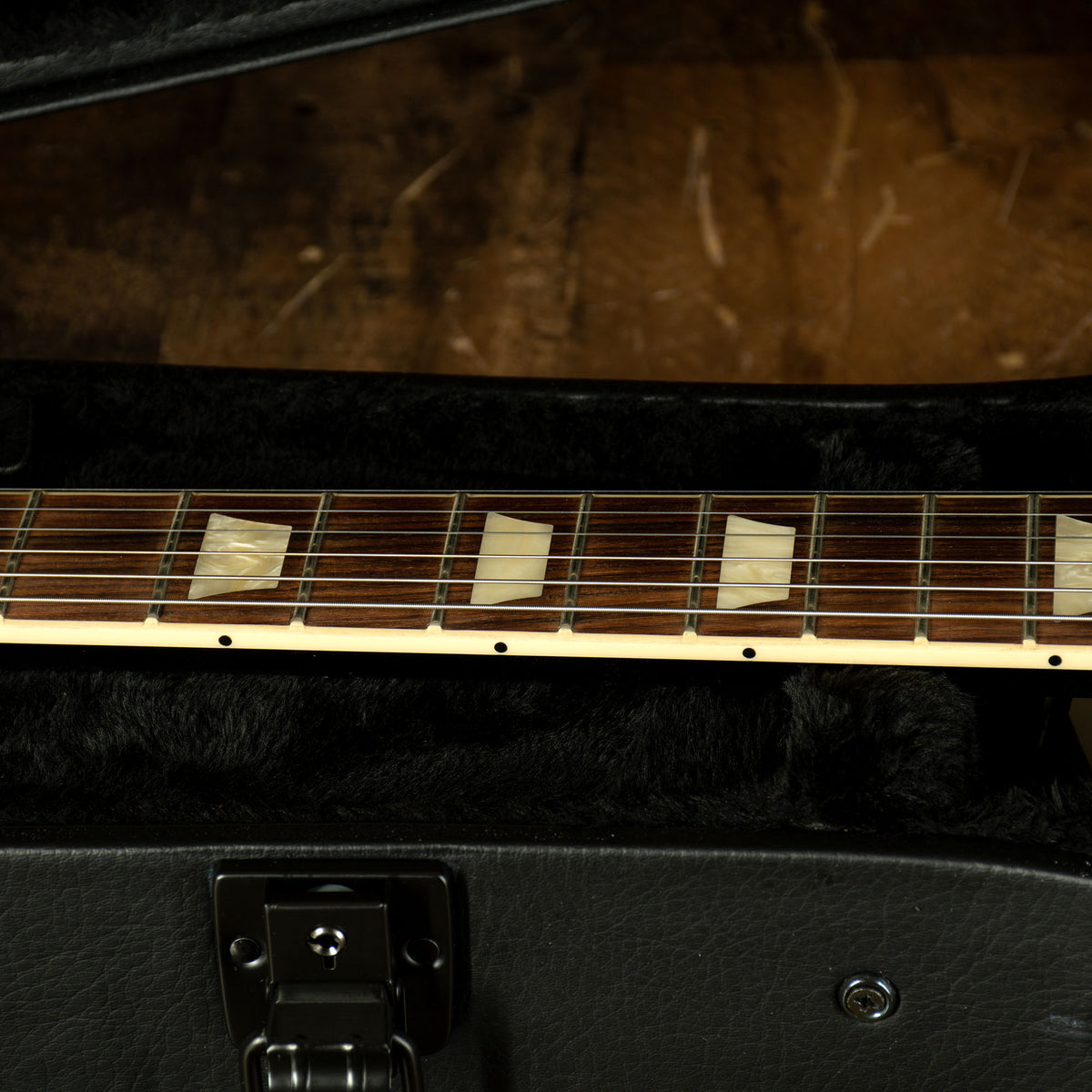 2022 Gibson Les Paul Classic Electric Guitar, Ebony with OHSC - Used