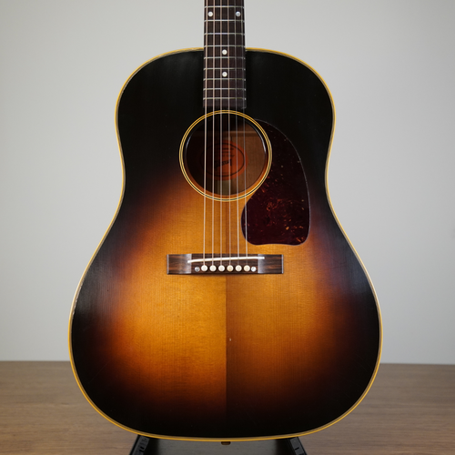 2020 Gibson 1942 J-45 Banner Reissue Acoustic Guitar, Vintage Sunburst With OHSC - Used