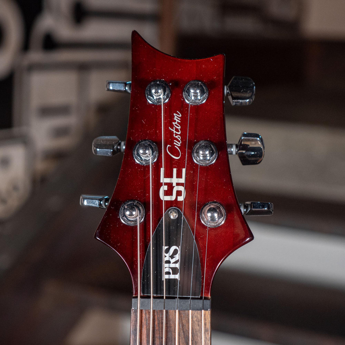 PRS SE Custom 3 Tone Sunburst - Used