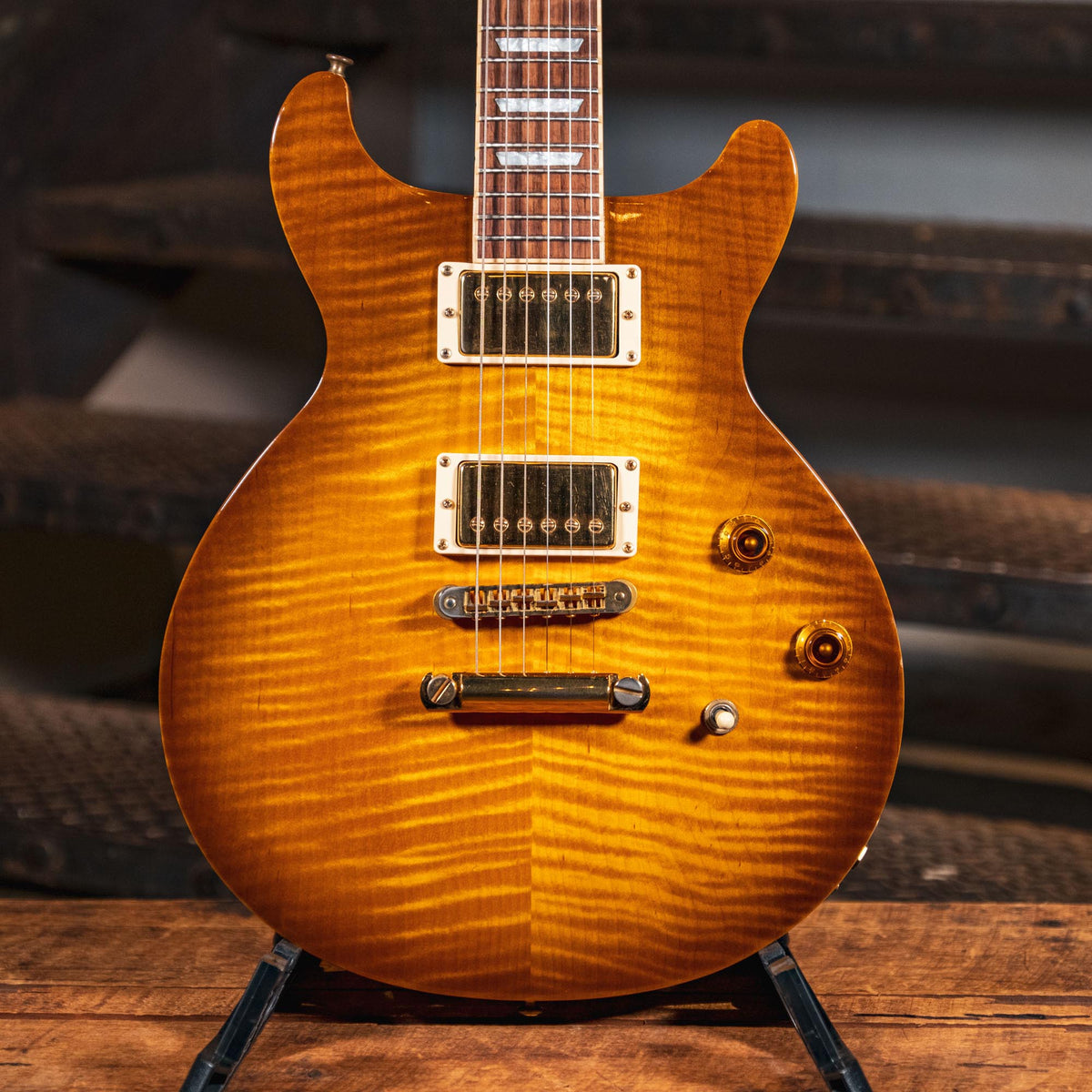 Gibson 2002 Les Paul Standard Double Cutaway Honeyburst With OHSC - Used