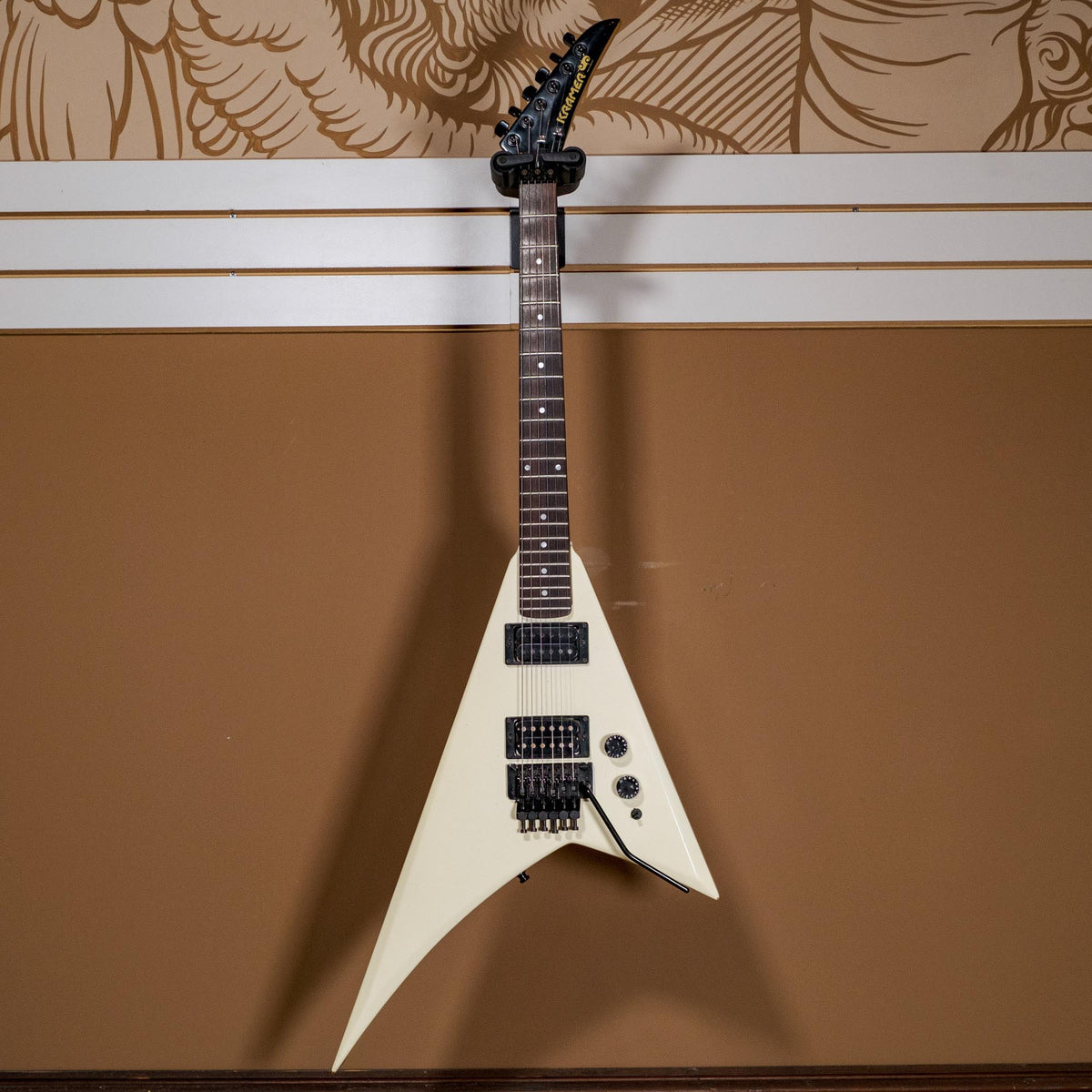 Kramer Vanguard V White - Used