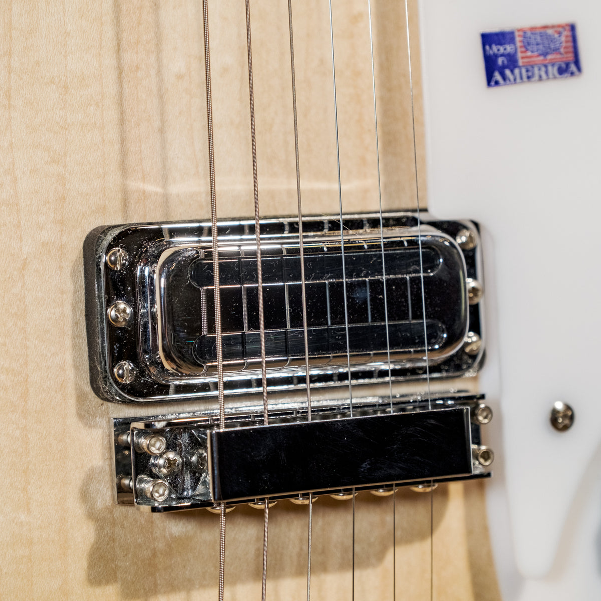 Rickenbacker 2005 360 Mapleglo With HSC - Used