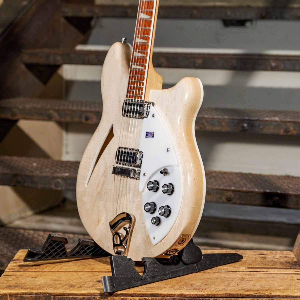Rickenbacker 2005 360 Mapleglo With HSC - Used