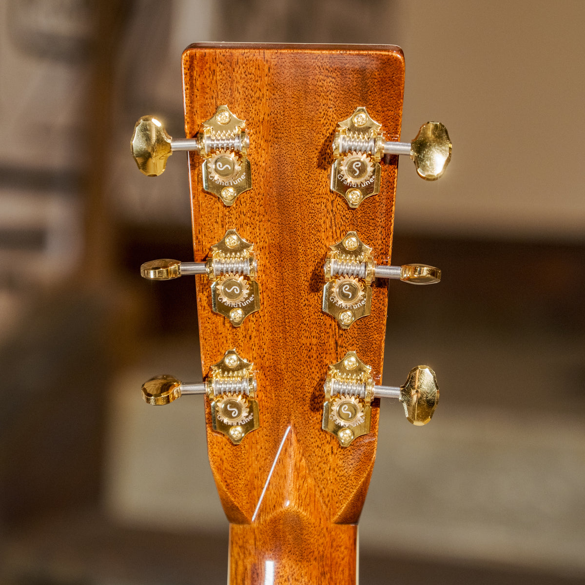 Martin 2019 000-42 Natural With HSC - Used