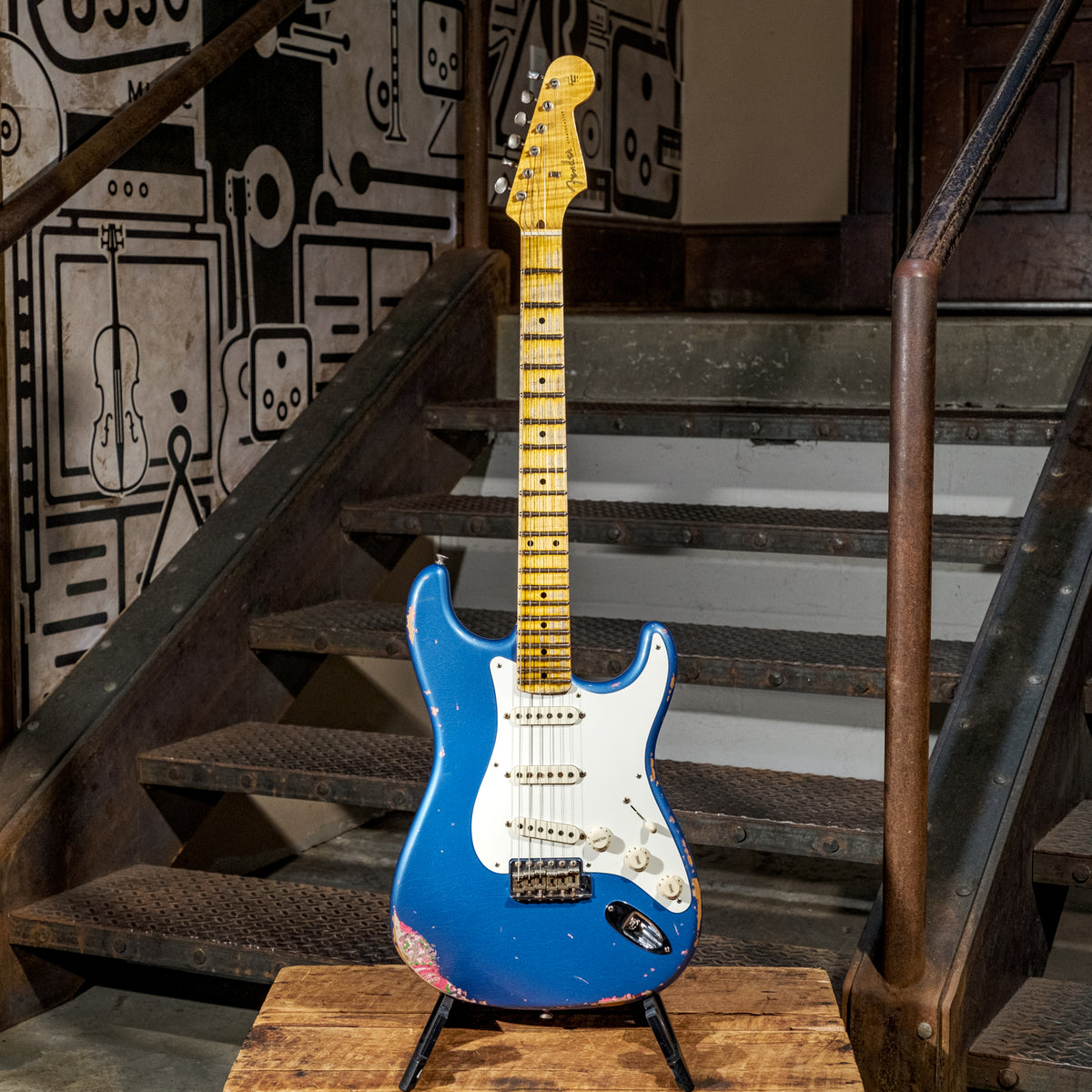 Fender Custom Shop 2016 '57 Stratocaster Heavy Relic Lake Placid Blue Over Pink Paisley - Used