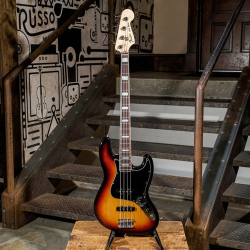 Fender 2015 Classic 70s Jazz Bass 3-Tone Sunburst With Gig Bag - Used