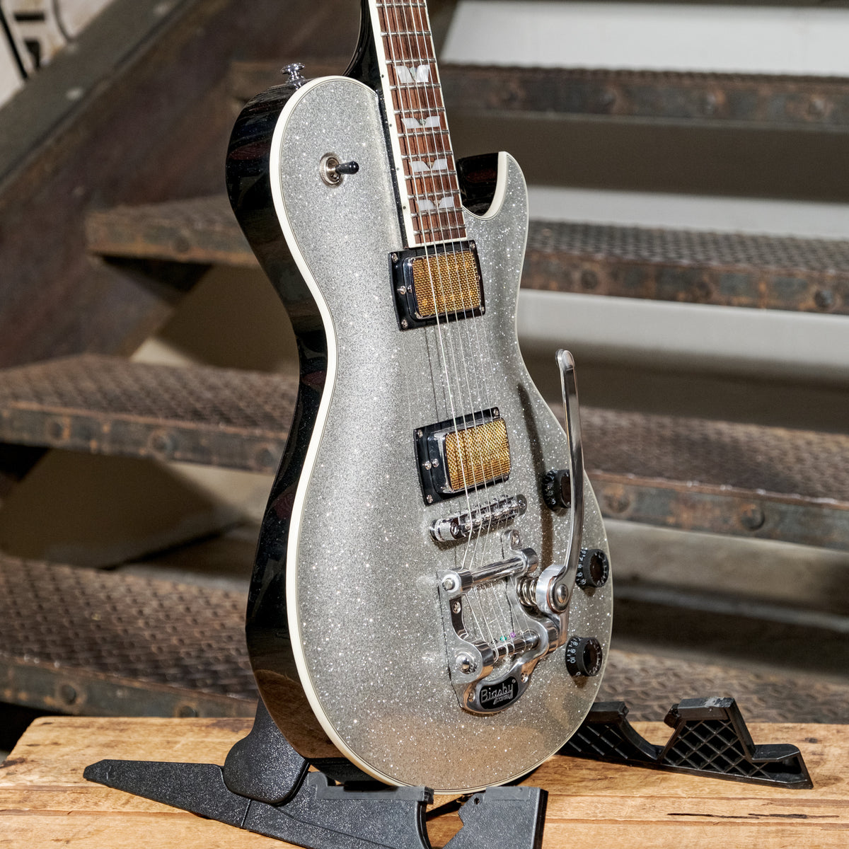 Schecter 2017 Solo 6B Silver Sparkle With Bag - Used