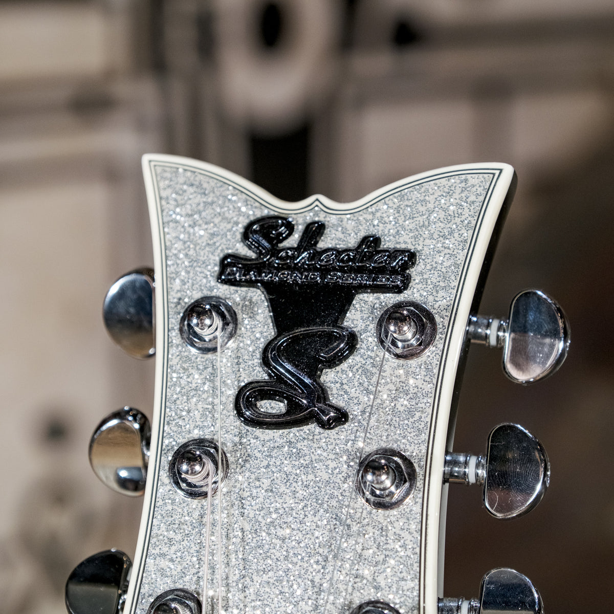 Schecter 2017 Solo 6B Silver Sparkle With Bag - Used