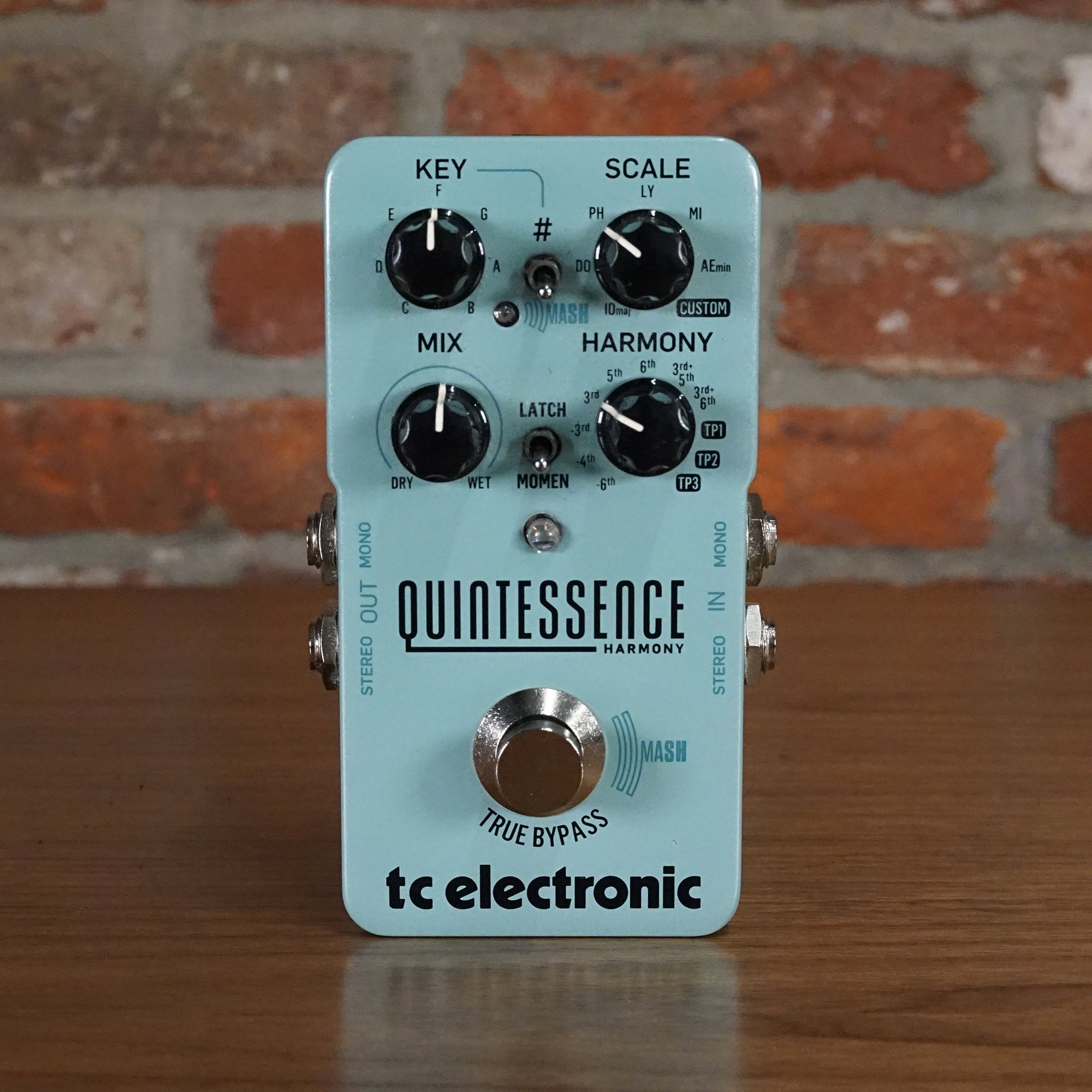 harmony pedal TC Electronic Quintessence Harmony Pedal