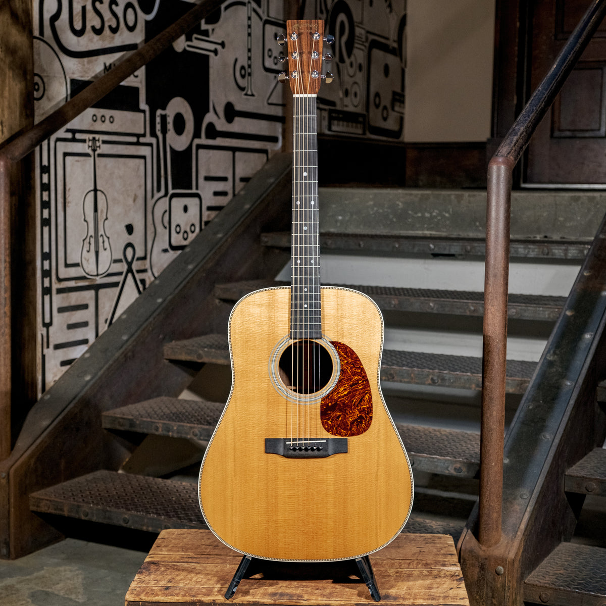 Martin 2013 HD-28 With OHSC - Used