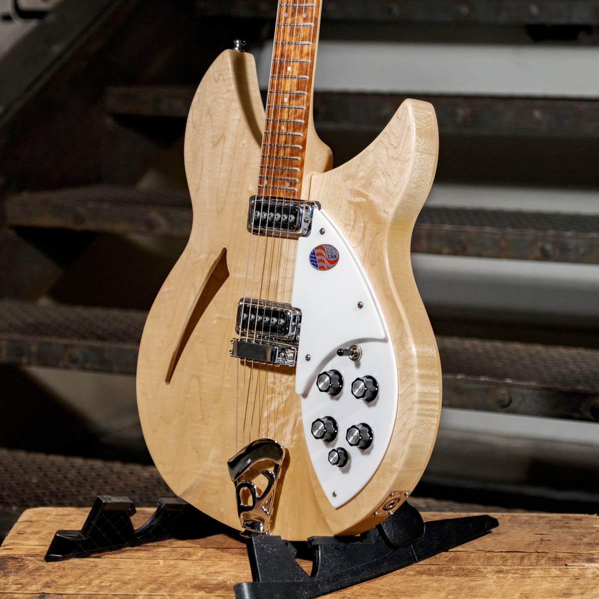 Rickenbacker 2016 330 Natural With OHSC - Used