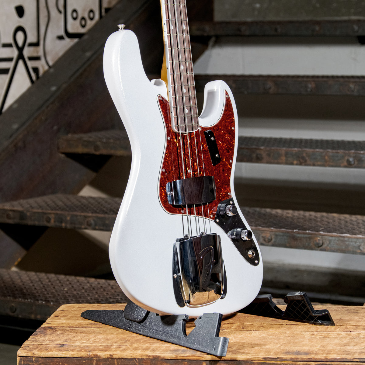 Fender 2020 60th Anniversary Jazz Bass Arctic Pearl With OHSC - Used