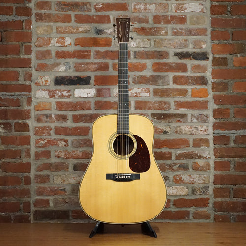 Martin 2019 HD-28 LR Baggs With OHSC - Used