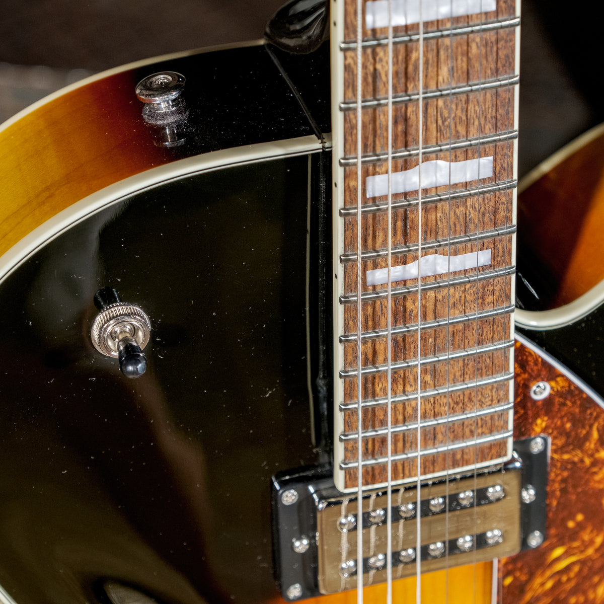 Gretsch G2420 Streamliner Hollow Body Sunburst - Used