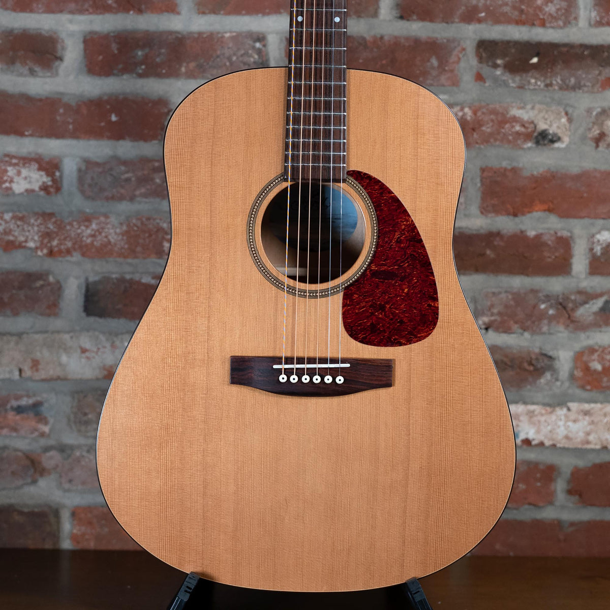 Seagull 2010 S6 Original With Bag - Used