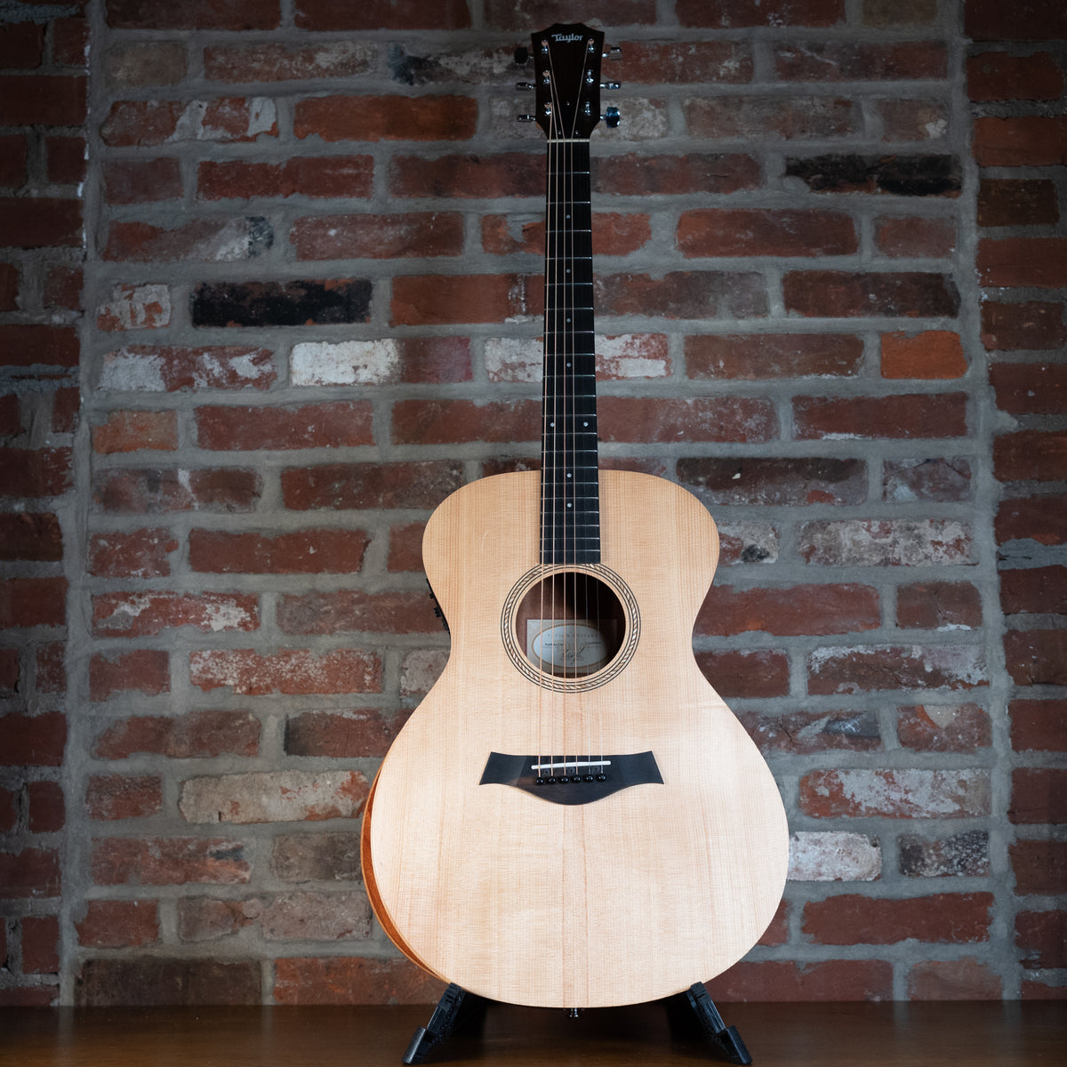 Taylor 2019 Academy 12E Natural With Bag - Used