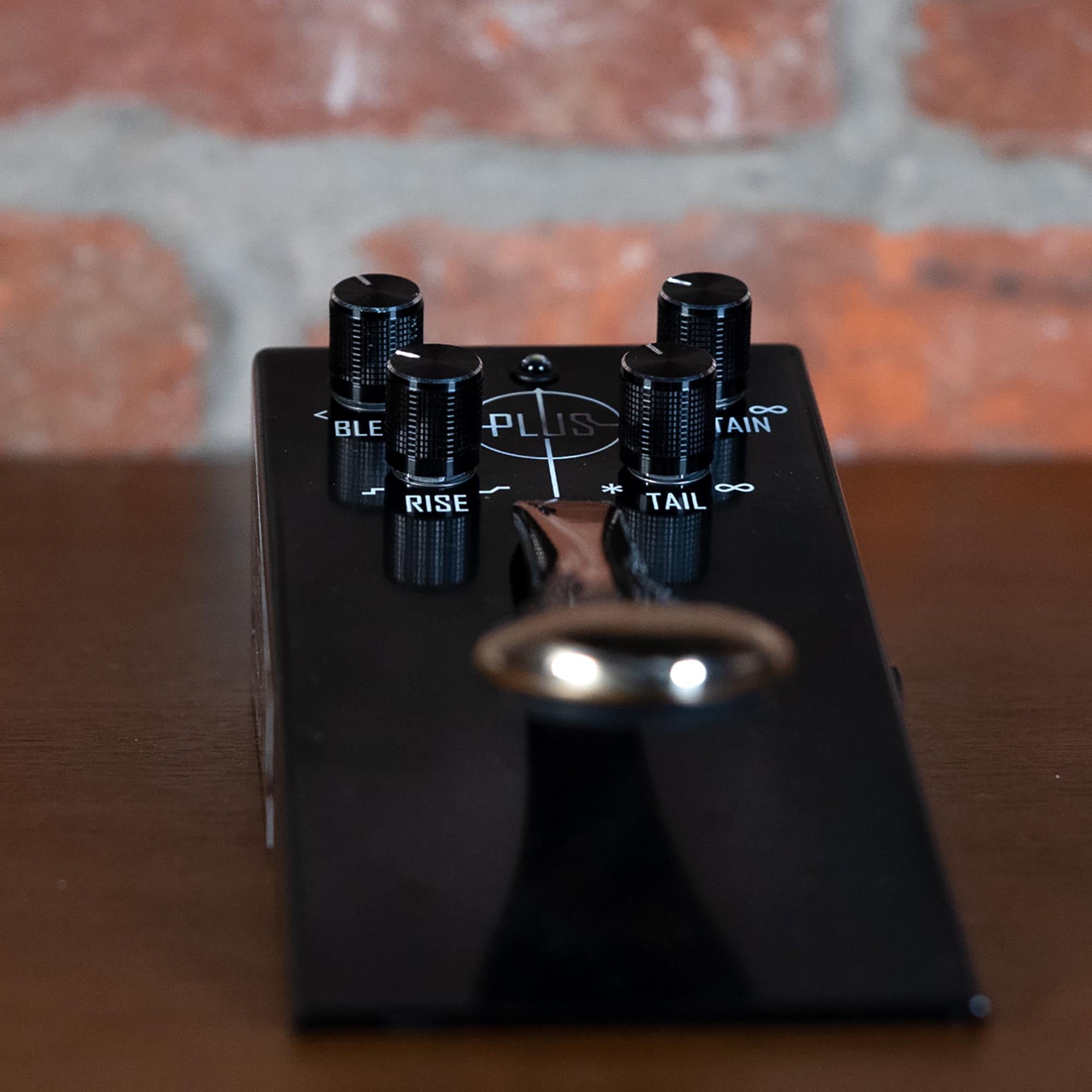 gamechanger audio plus sustain pedal Gamechanger Plus Sustain Pedal