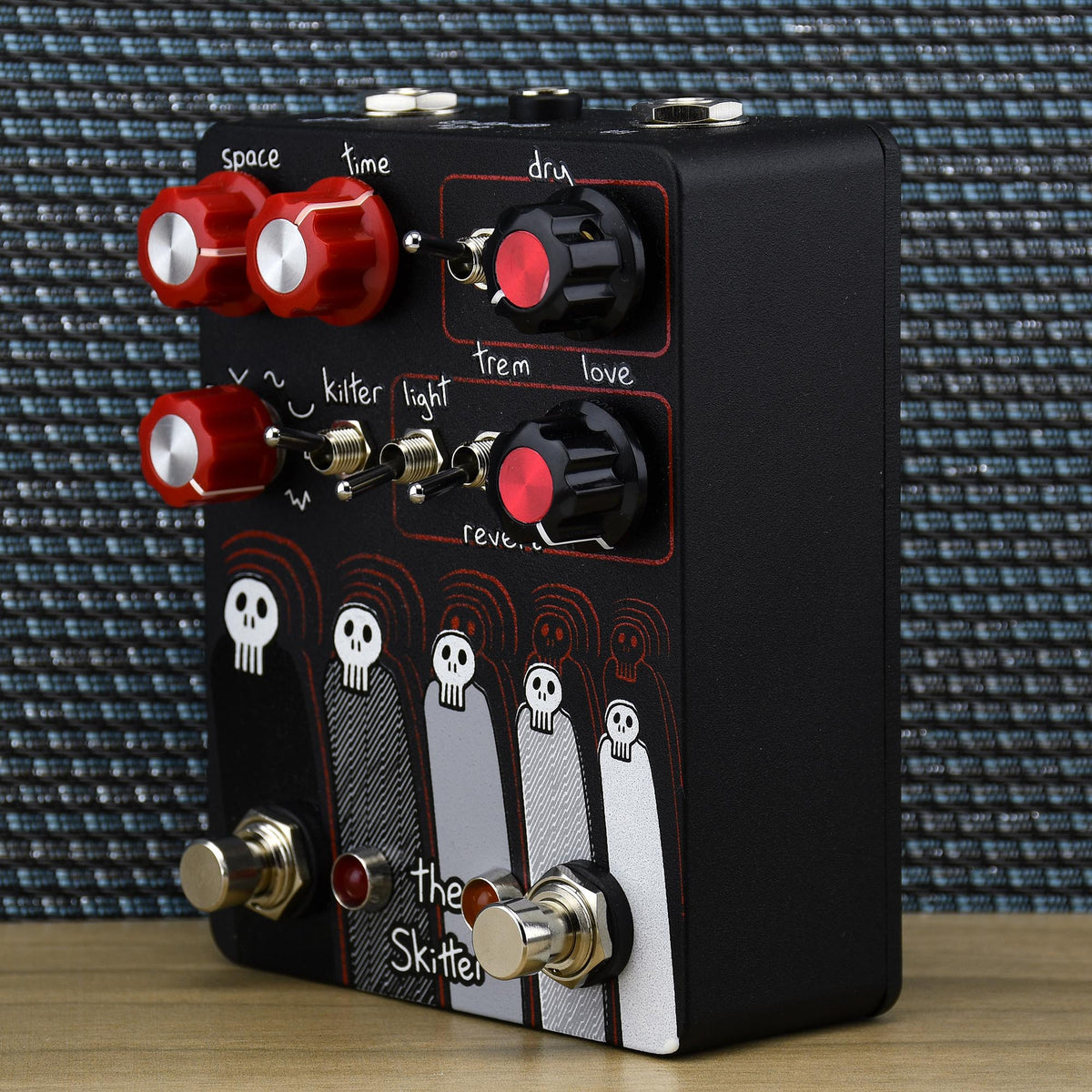 Champion Leccy The Skitter Tremolo and Modulated Reverb