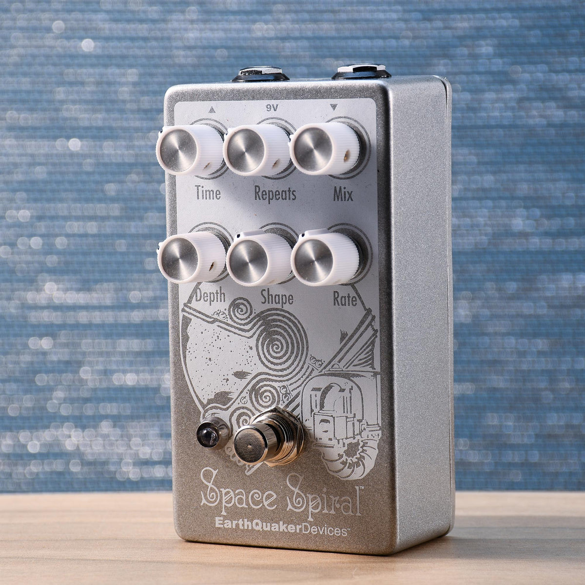 Earthquaker Space Spiral V2 Delay Pedal