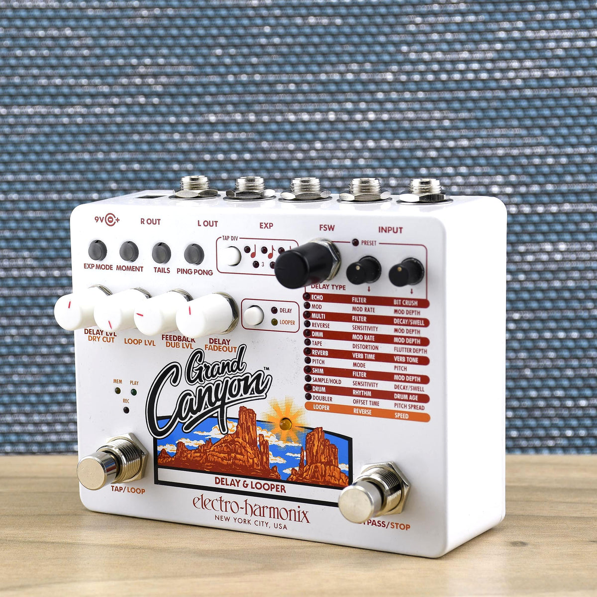 Electro-Harmonix Grand Canyon Delay & Looper Effect Pedal