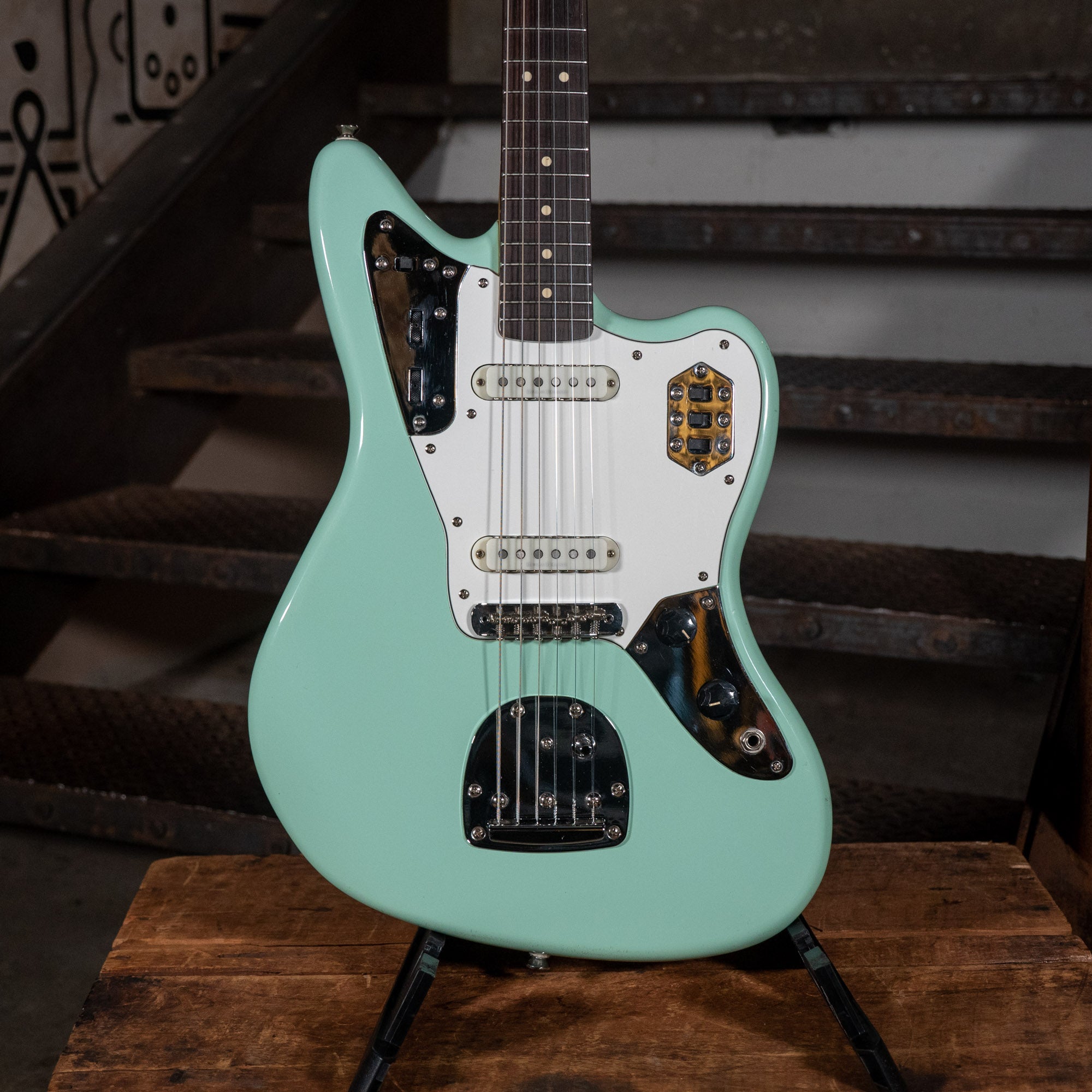 ギター Squier Vintage Modified Jaguar surfgreen Used Squier Vintage Modified Jaguar Surf Green Solid Body