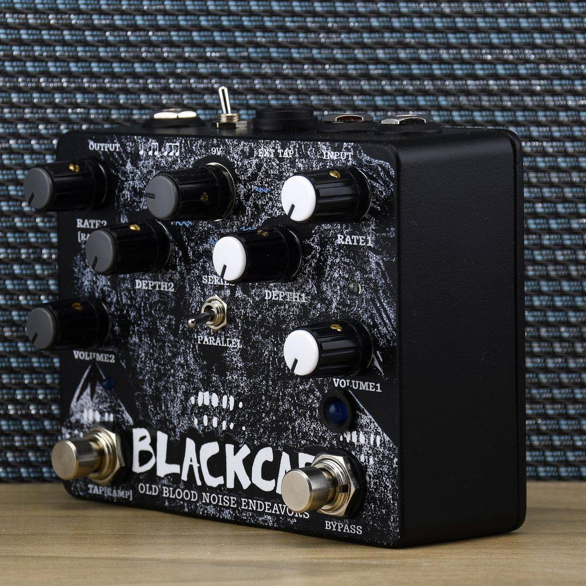Old Blood Noise Endeavors Blackcap Harmonic Tremolo Effect Pedal