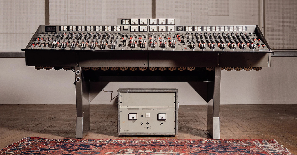 Megabusive – Farewell To Analog Abbey Road Recording Console Leaves Reverb