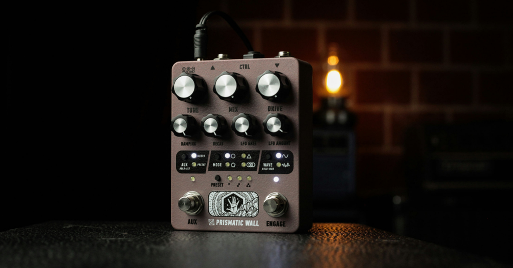 PRISMATIC WALL ギターエフェクター Electronic Audio Experiments Prismatic Wall Sympathetic String Resonat