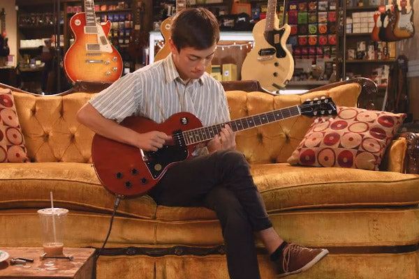 Snacks 101: Gibson Les Paul Special 2016 Japanese Market Exclusive, Heritage Cherry