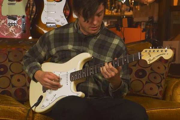Snacks 106: Fender Albert Hammond Jr Stratocaster