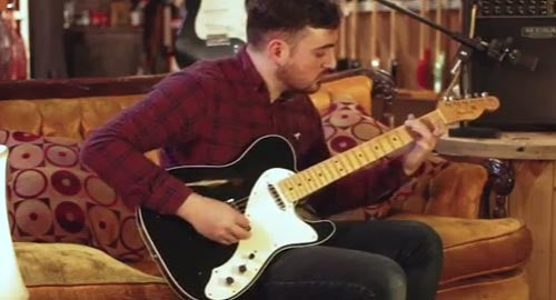 Snacks 026 : Fender Custom Shop 50's Telecaster Thinline, British Racing Green