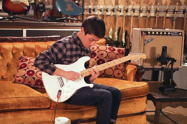 Snacks 079: American Original '50's Stratocaster, White Blonde