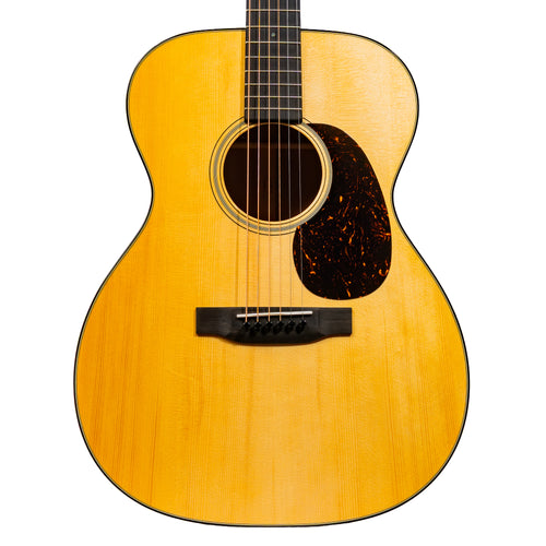 Martin Custom Shop 000-18 Acoustic Guitar, Natural, Adirondack Spruce/Genuine Mahogany