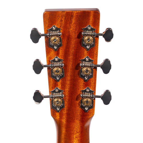 Martin Custom Shop D-18 Acoustic Guitar, Natural, Adirondack Spruce/Genuine Mahogany