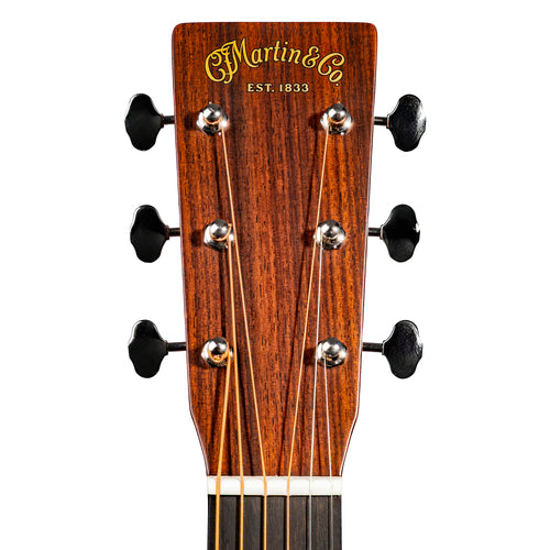 Martin 000-18 Standard Series Acoustic Guitar, Natural w/ Hard Case