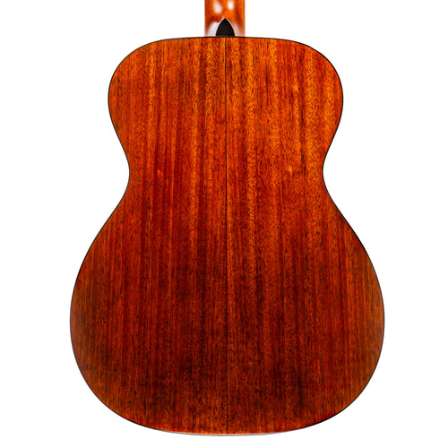 Martin 000-18 Standard Series Acoustic Guitar, Natural w/ Hard Case