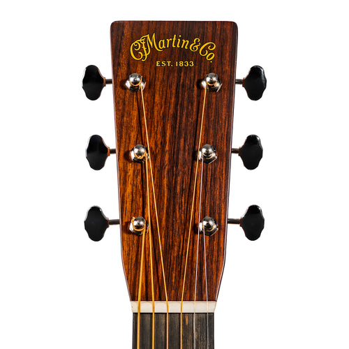 Martin 000-28 Standard Series Acoustic Guitar, Spruce/East Indian Rosewood, Sunburst