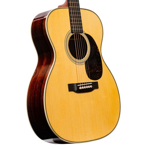 Martin 000-28 Standard Series Acoustic Guitar, Natural w/ Hard Case