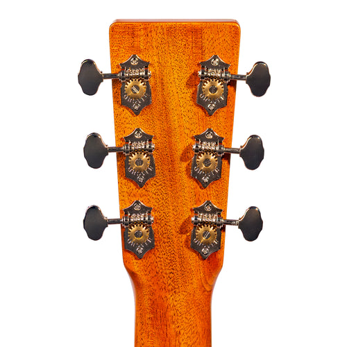 Martin 00-18 Standard Series Acoustic Guitar, Natural w/ Hard Case
