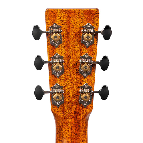 Martin D-18 Standard Series Acoustic Guitar, Natural w/ Hard Case