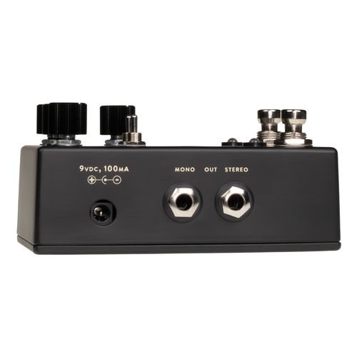 Walrus Audio Julianna Deluxe Chorus/Vibrato Effect Pedal, Black