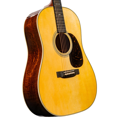 Martin Custom Shop "D" Dreadnought Acoustic Guitar, 28 Style, Adirondack Spruce/Flamed Mahogany