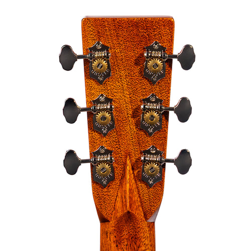 Martin Custom Shop 000/OM Auditorium Acoustic Guitar, 28 Style, Adirondack Spruce/Wild Grain East Indian Rosewood